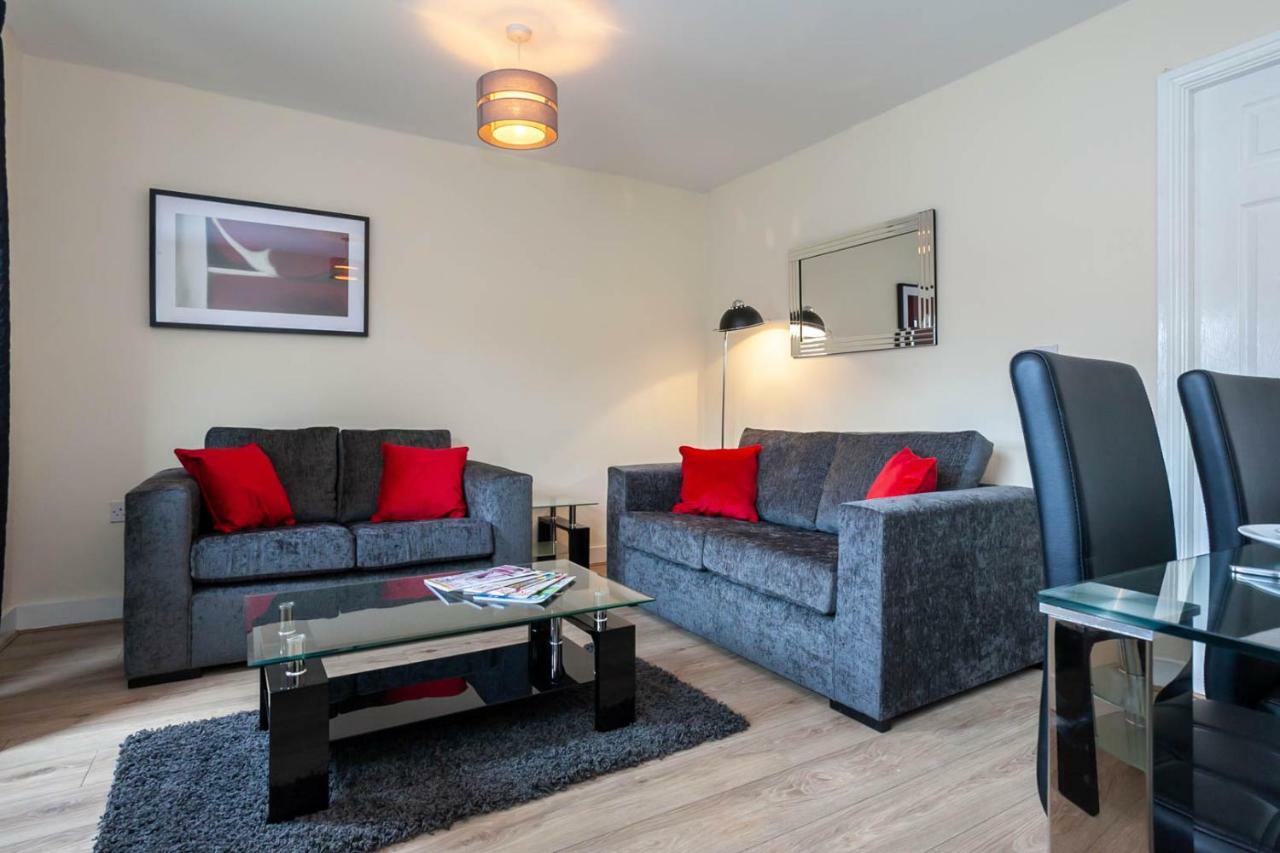 4 Bed Home, Driveway Parking Ideally Located In Latchford, Warrington - Executive St Marys House Exteriér fotografie