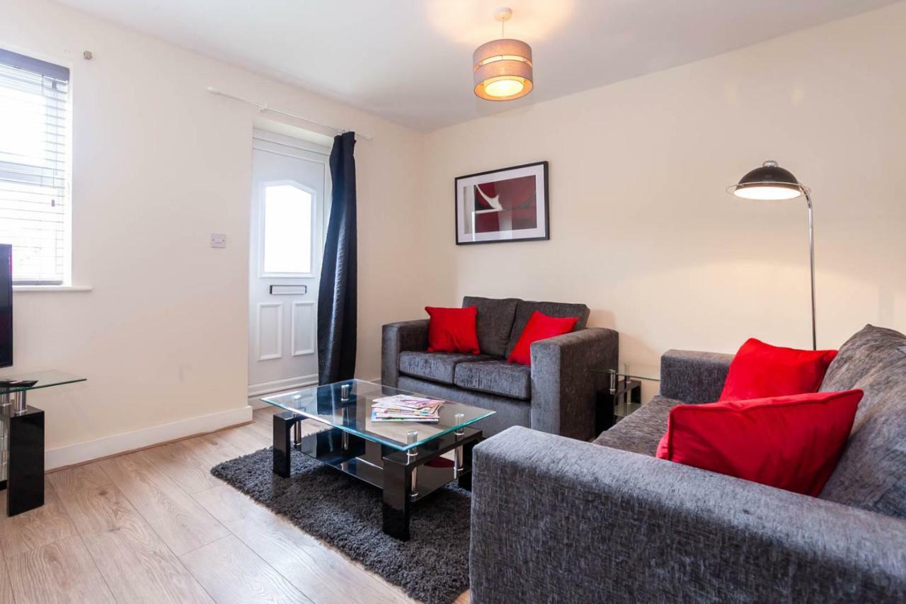 4 Bed Home, Driveway Parking Ideally Located In Latchford, Warrington - Executive St Marys House Exteriér fotografie