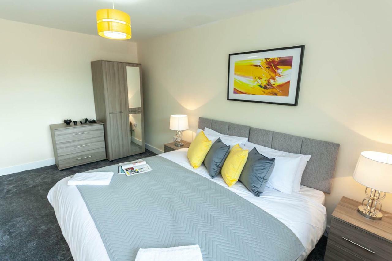 4 Bed Home, Driveway Parking Ideally Located In Latchford, Warrington - Executive St Marys House Exteriér fotografie